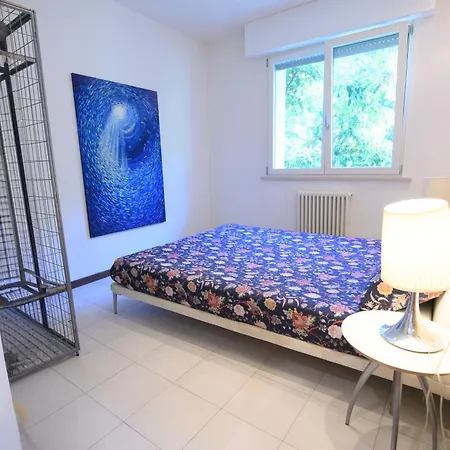 Panoramica Con Giardino A *