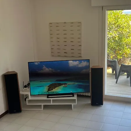 וילה Panoramica Con Giardino A