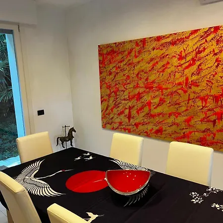 Villa Panoramica Con Giardino A *