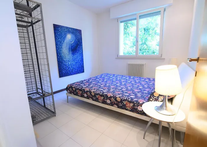 Panoramica Con Giardino A *