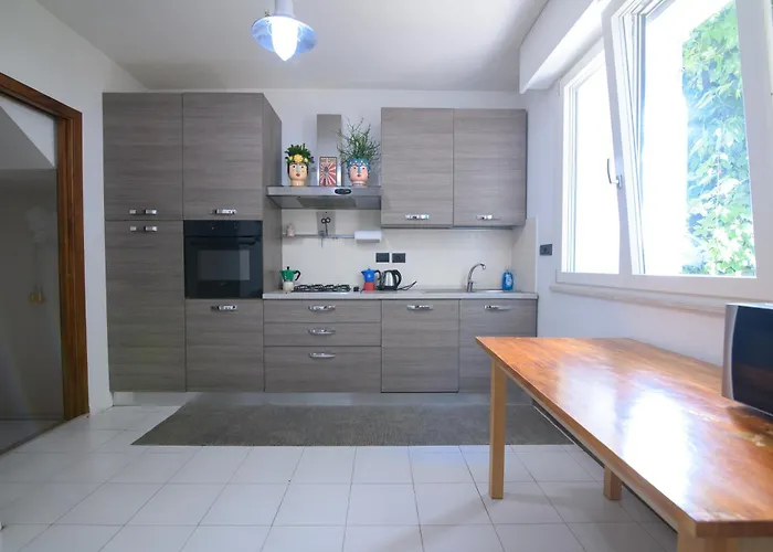 Panoramica Con Giardino A