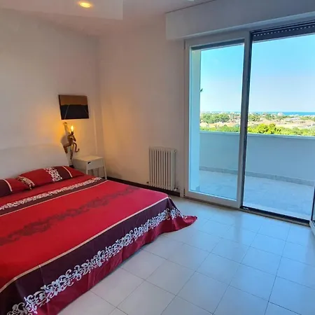 Villa Panoramica Con Giardino A Riccione