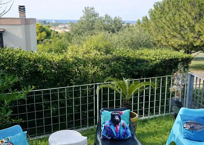 Villa Panoramica Con Giardino A *